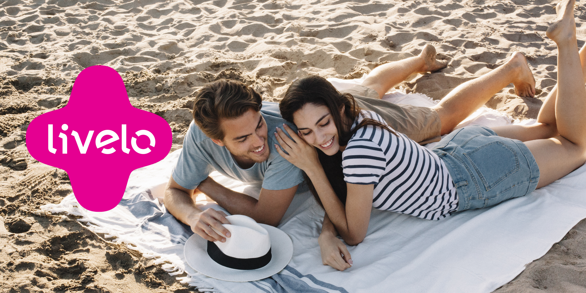 roupas, térreo, outdoor, pessoa, Rosto humano, praia, férias, menina, verão, Bronzeamento, mulher, toalha, descalço, colocação, areia