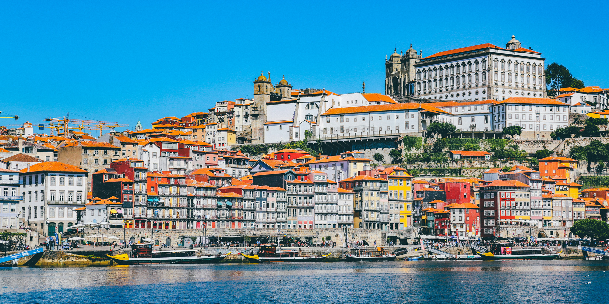 Rota inédita: Azul lança mais uma opção de voo direto para a Europa