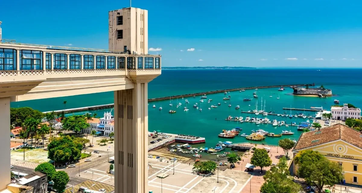 Vamos para a Bahia? Reserve hotéis em Salvador com diárias a partir de R$ 187