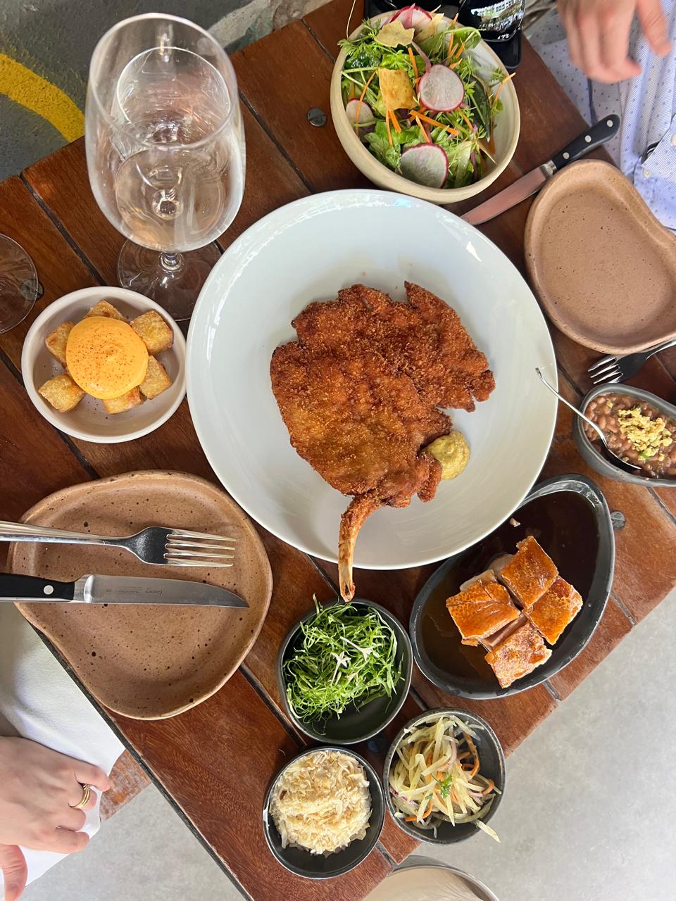 refeição, alimento, louça, prato, Culinária, mesa, placa, pessoa, Ceia, almoço, Fast food, Prato, brunch, receita, jantar, acompanhamento, Lanche, ingrediente, interno, Arte culinária, banquete, tigela