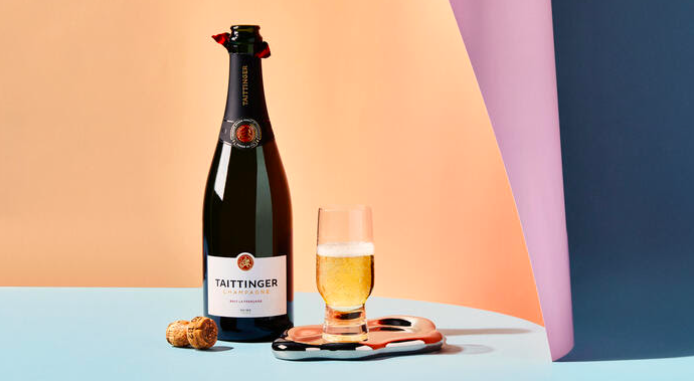 Delta anuncia parceria com champanhe Taittinger