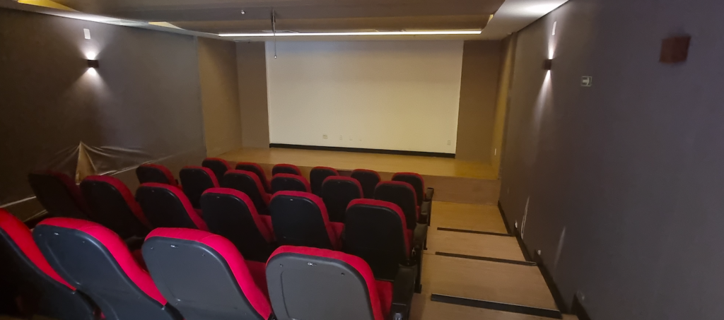 Vogal Luxury Beach Hotel & Spa