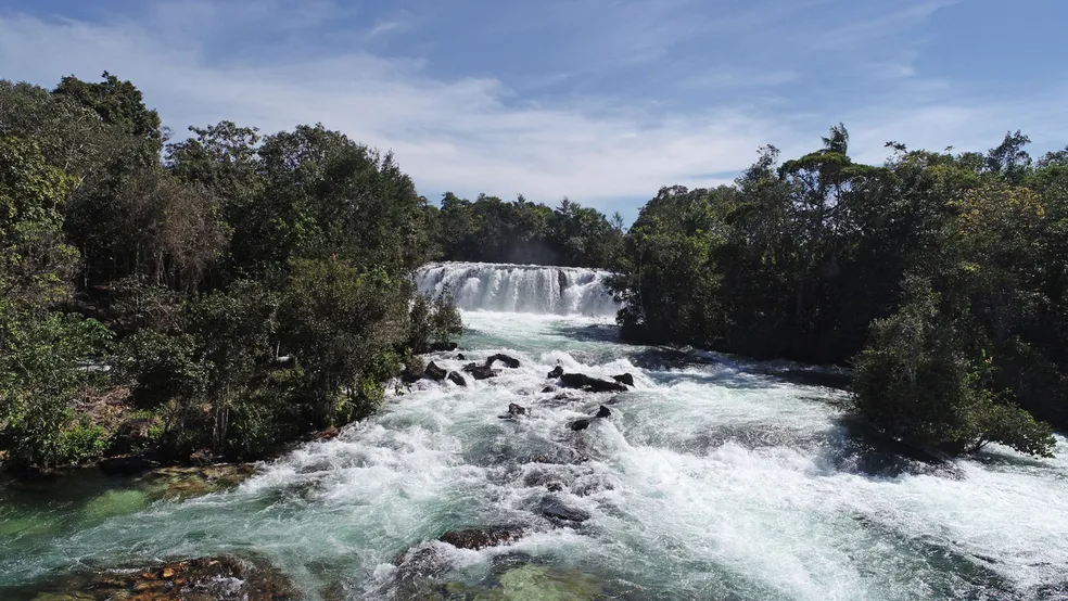 outdoor, árvore, cachoeira, Recursos hídricos, céu, Curso de água, Corpo d’água, água, Terrenos fluviais com córregos, riacho, Rio de montanha, Paisagem natural, Corredeira, Parque estadual, Reserva natural, córrego, Zona ripária, tributário, rio, nuvem, natureza, outono, paisagem