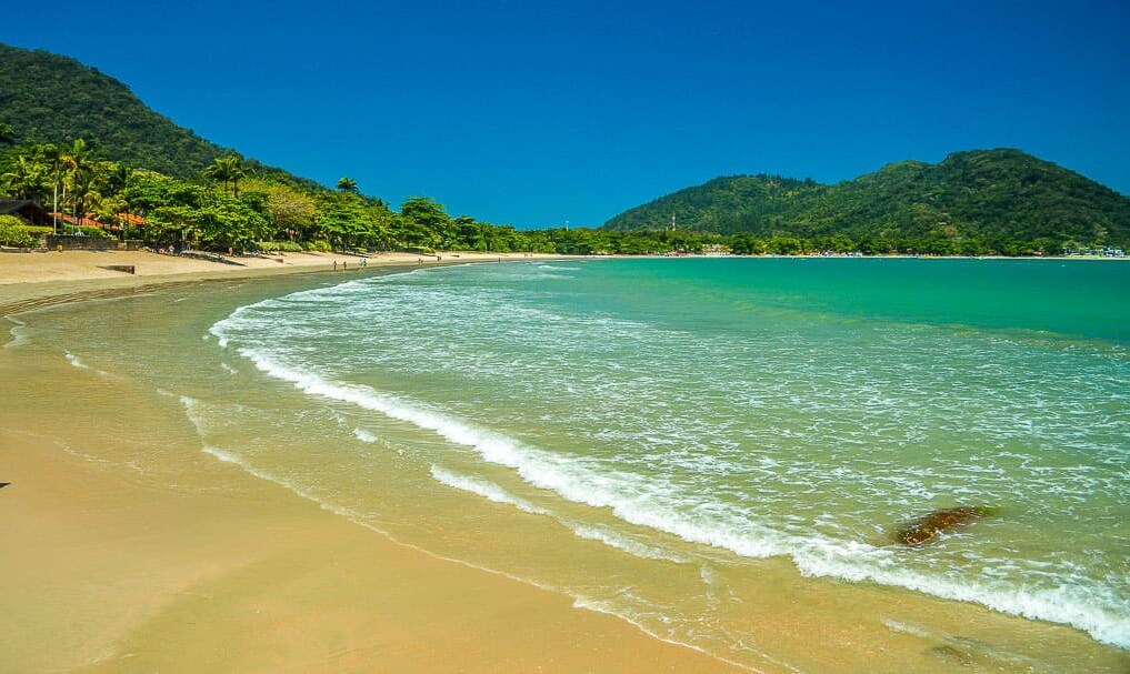 outdoor, natureza, Terrenos costeiros e oceânicos, costa, Trópicos, água, céu, Corpo d’água, baía, Caribe, paisagem, montanha, cardume, lagoa, praia, ilha, árvore, Cayo, aqua, areia, Recursos hídricos, oceano