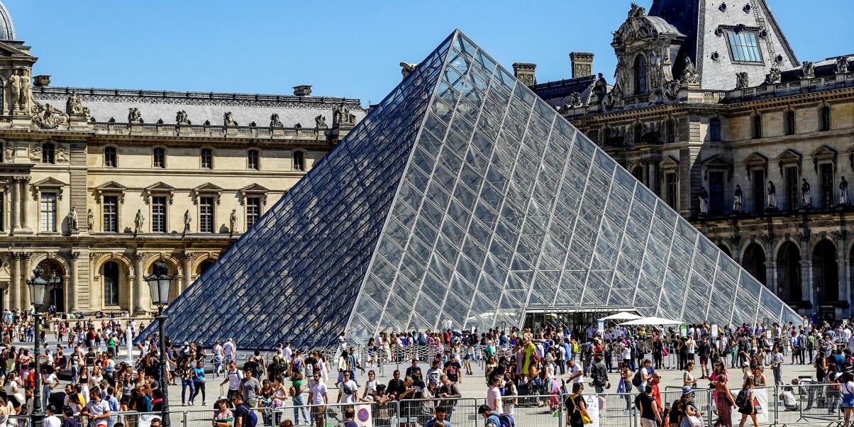 Neste artigo, reunimos dicas práticas para um turista evitar as multidões e aproveitar o melhor de cada destino.