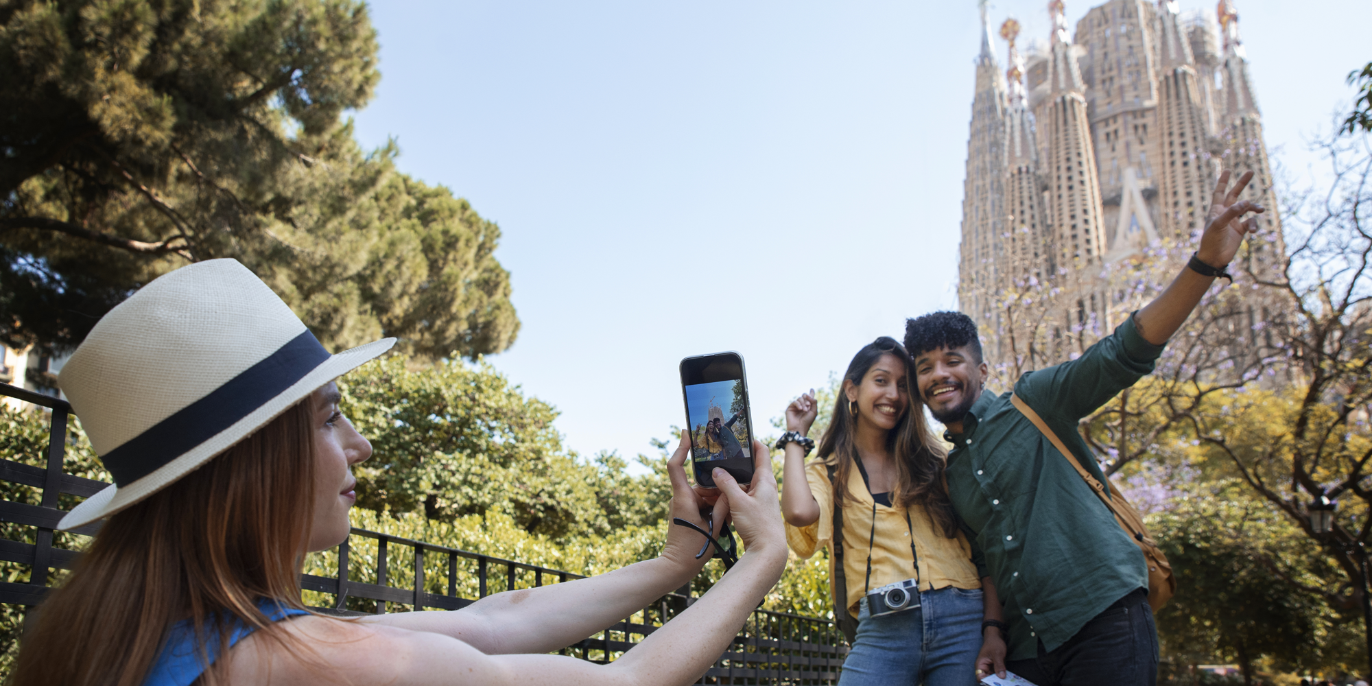 Barcelona implementa selfie zone na Sagrada Família para controlar multidões