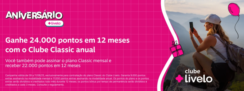 texto, roupas, céu, captura de tela, pessoa, outdoor