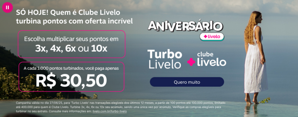 texto, céu, vestido, captura de tela, roupas, nuvem, outdoor, moda