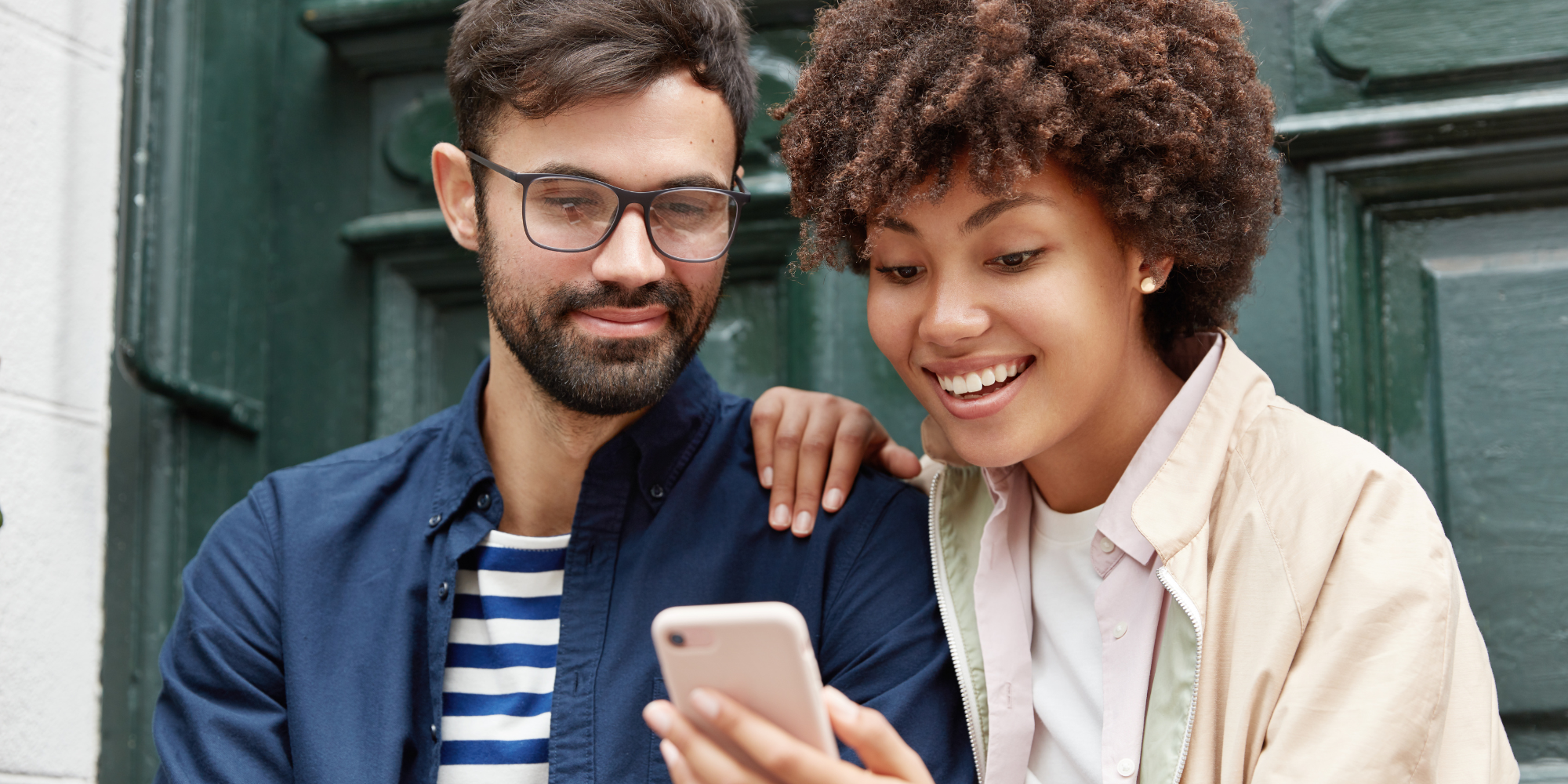 Rosto humano, pessoa, roupas, sorriso, homem, construção, outdoor, camisa, Cuidados com a visão, óculos