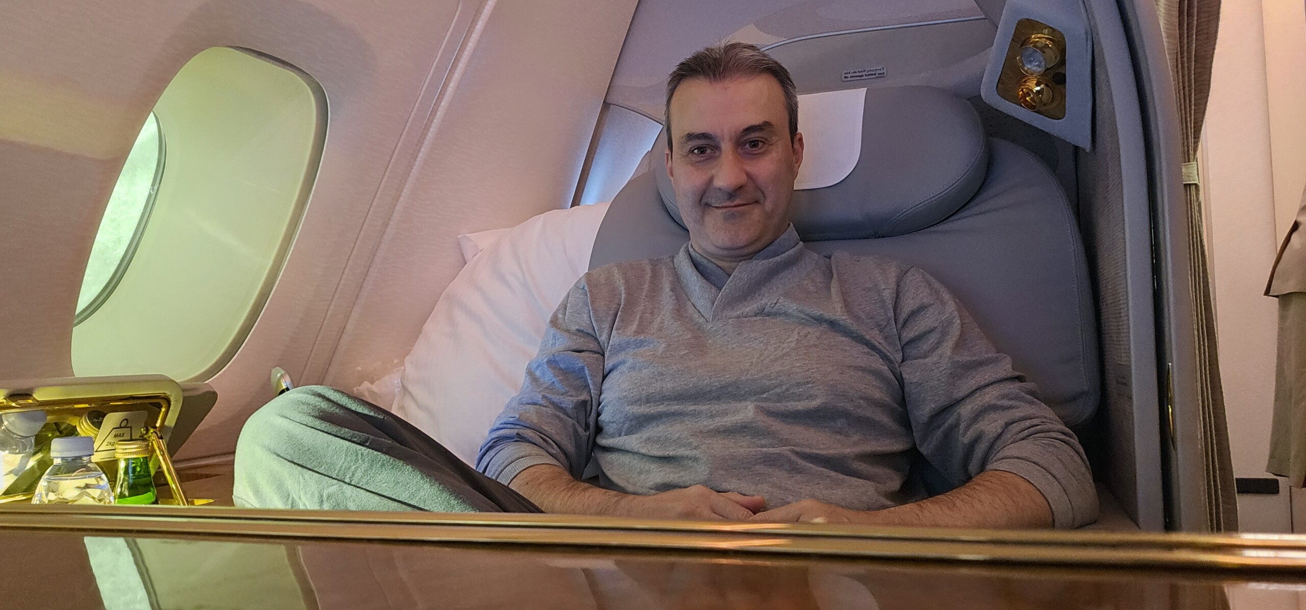 Compartilhando Emissões - Nova York para Milão voando na primeira classe do A380 da Emirates