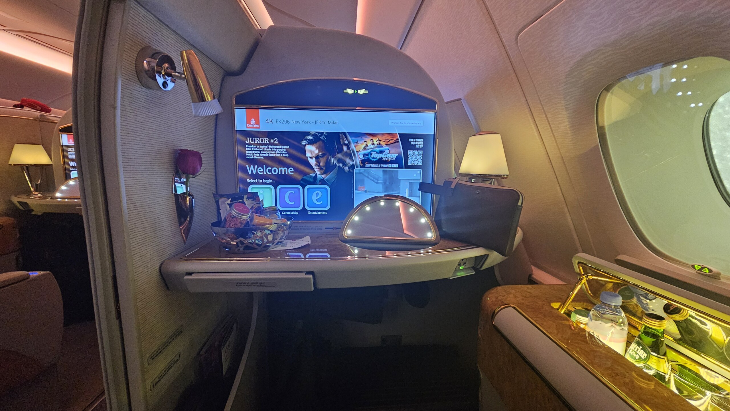 Compartilhando Emissões - Nova York para Milão voando na primeira classe do A380 da Emirates