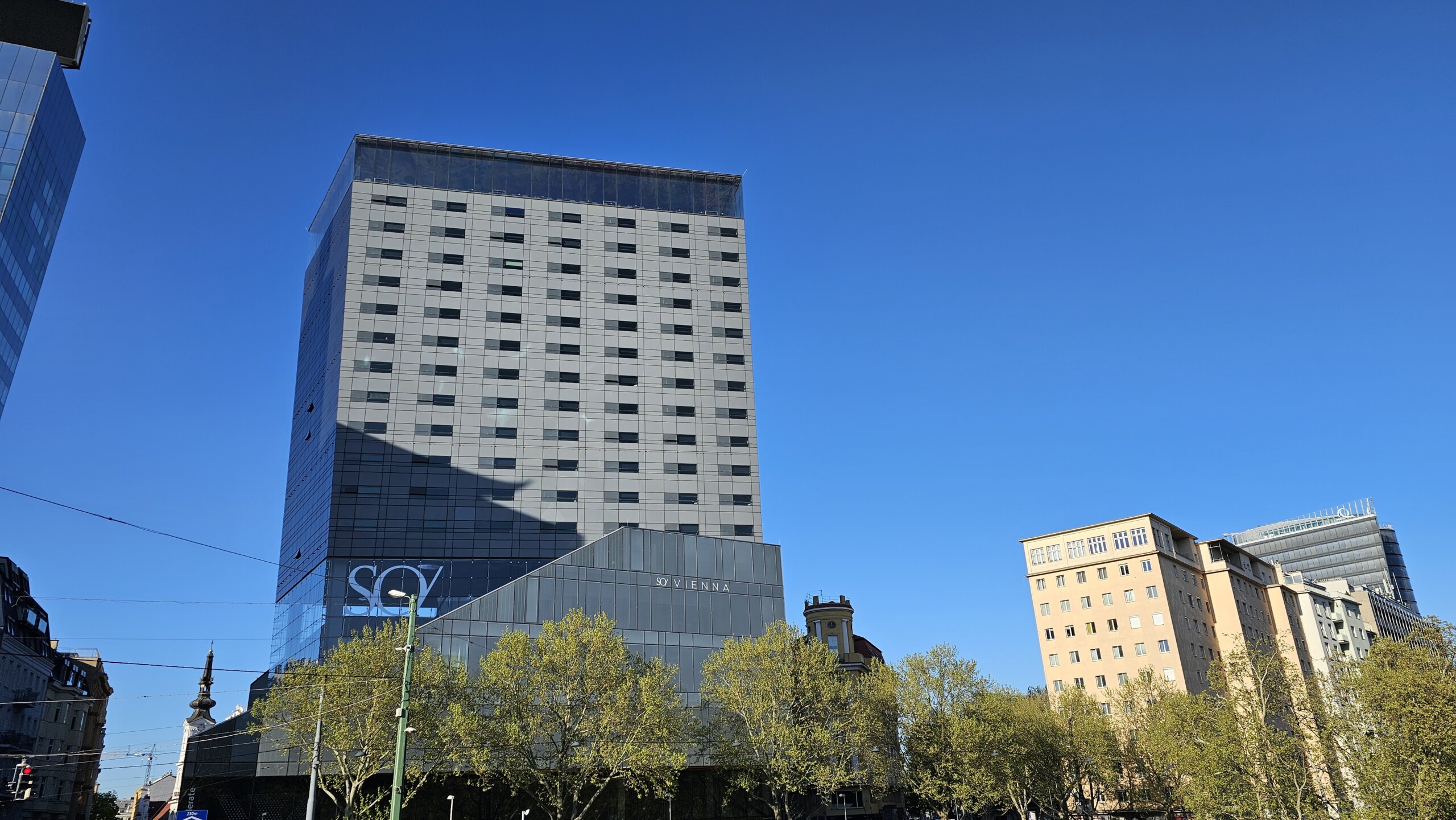 Compartilhando Emissões - Guarulhos para Viena em classe executiva e econômica premium voando Iberia