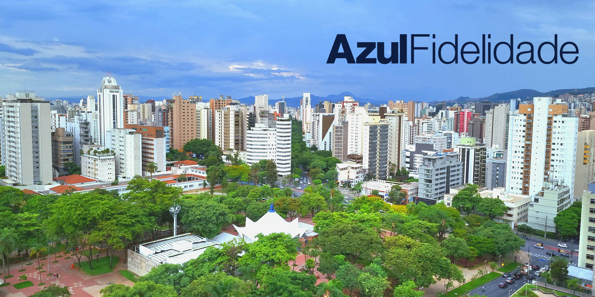 hector-brasil-Cn6eCdAU4js-unsplash outdoor, nuvem, belo horizonte, pontos, azul, árvore, céu, Torre de apartamentos, horizonte, Área metropolitana, Construção de uso misto, Área urbana, planta, Metrópolis, paisagem urbana, Condomínio, centro da cidade, Prédio comercial, Design urbano, arranha-céu, apartamento, construção, Propriedade imóvel, torre, cidade