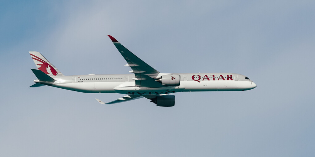 Mudança nas regras: Qatar Airways implementa taxa para reserva antecipada de assentos em voos prêmio de executiva