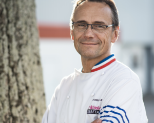 Rosto humano, pessoa, roupas, óculos, sorriso, homem, outdoor, Uniforme desportivo, manga, vestir