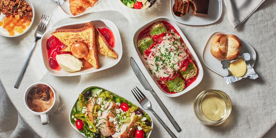 refeição, prato, Culinária, alimento, louça, Fast food, placa, almoço, brunch, Prato, Ceia, mesa, salada, garfo, vegetal, Utensílio de cozinha, Arte culinária, Lanche, ingrediente, receita, Acepipe, jantar, café-da-manhã, guarnição, produtos assados, interno