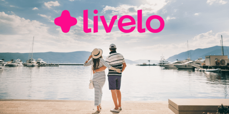 outdoor, nuvem, roupas, céu, lago, água, praia, embarcação, navio, calçados, barco, pessoa, costa, mulher, em pé, verão