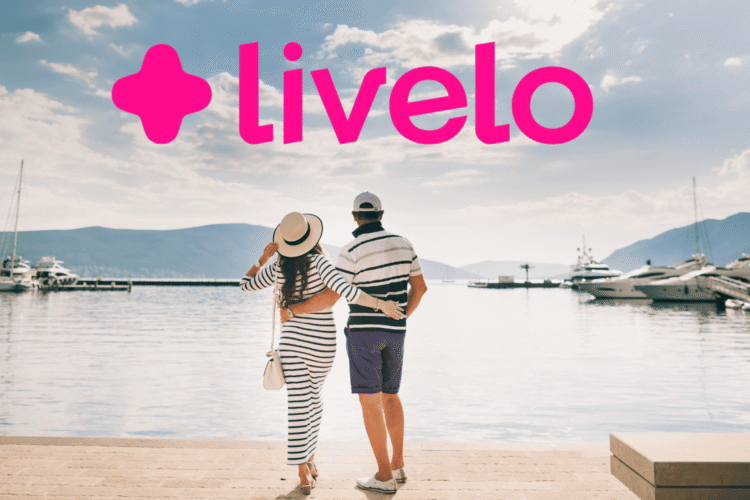 outdoor, nuvem, roupas, céu, lago, água, praia, embarcação, navio, calçados, barco, pessoa, costa, mulher, em pé, verão