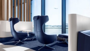 móveis, interno, Apoio de braço, janela, design de interiores, parede, Cadeira de escritório, mesa, Prédio de escritórios, cadeira, cômodo, hotel, piso, escritório