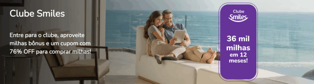 texto, móveis, roupas, mesa, cadeira, captura de tela, sofá, parede, pessoa, interno