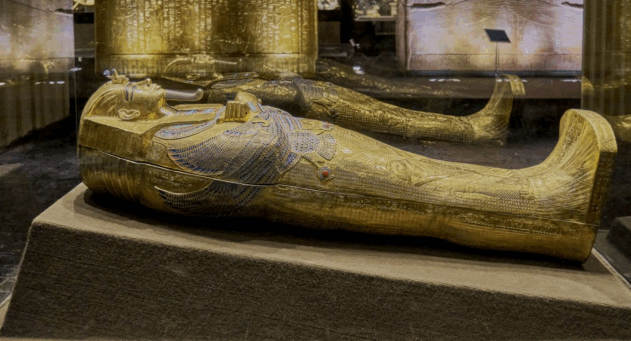 Novo museu egípcio revela tumba completa do faraó Tutancâmon