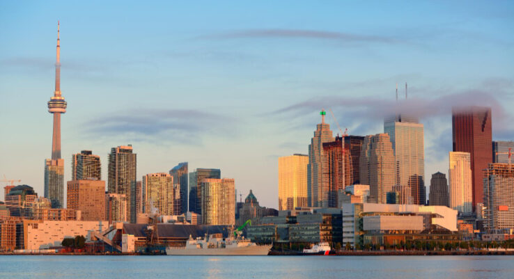 toronto-canada Compartilhando Emissões: Miami para Toronto voando American Airlines com milhas Smiles