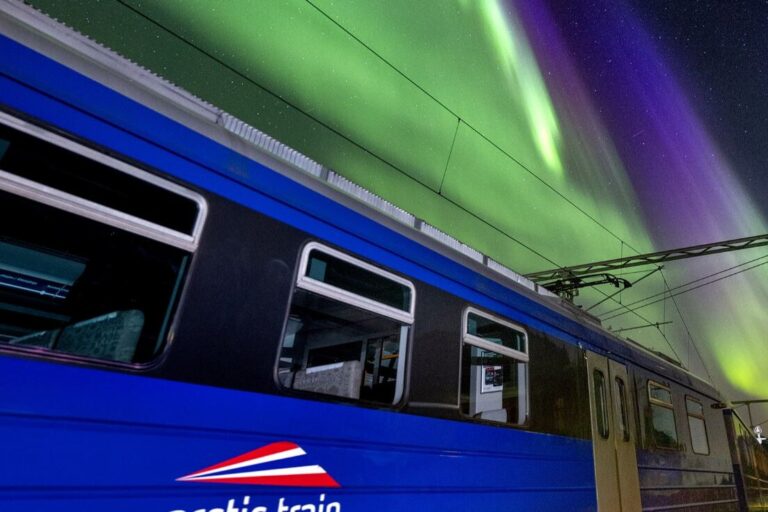 Trem panorâmico para Aurora Boreal na Noruega é real? Descubra o que é verdade e o que é fake