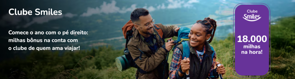 texto, roupas, caminhada, captura de tela, Rosto humano, outdoor, pessoa