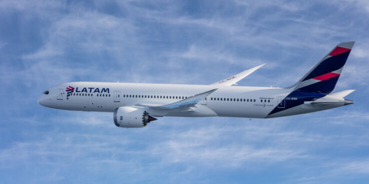 Passagens internacionais de ida e volta a partir de R$ 1.384 na LATAM