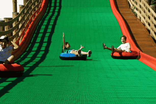 Férias em Foz do Iguaçu! Tubing Escorregassauro é a nova atração do Dreams Park Show