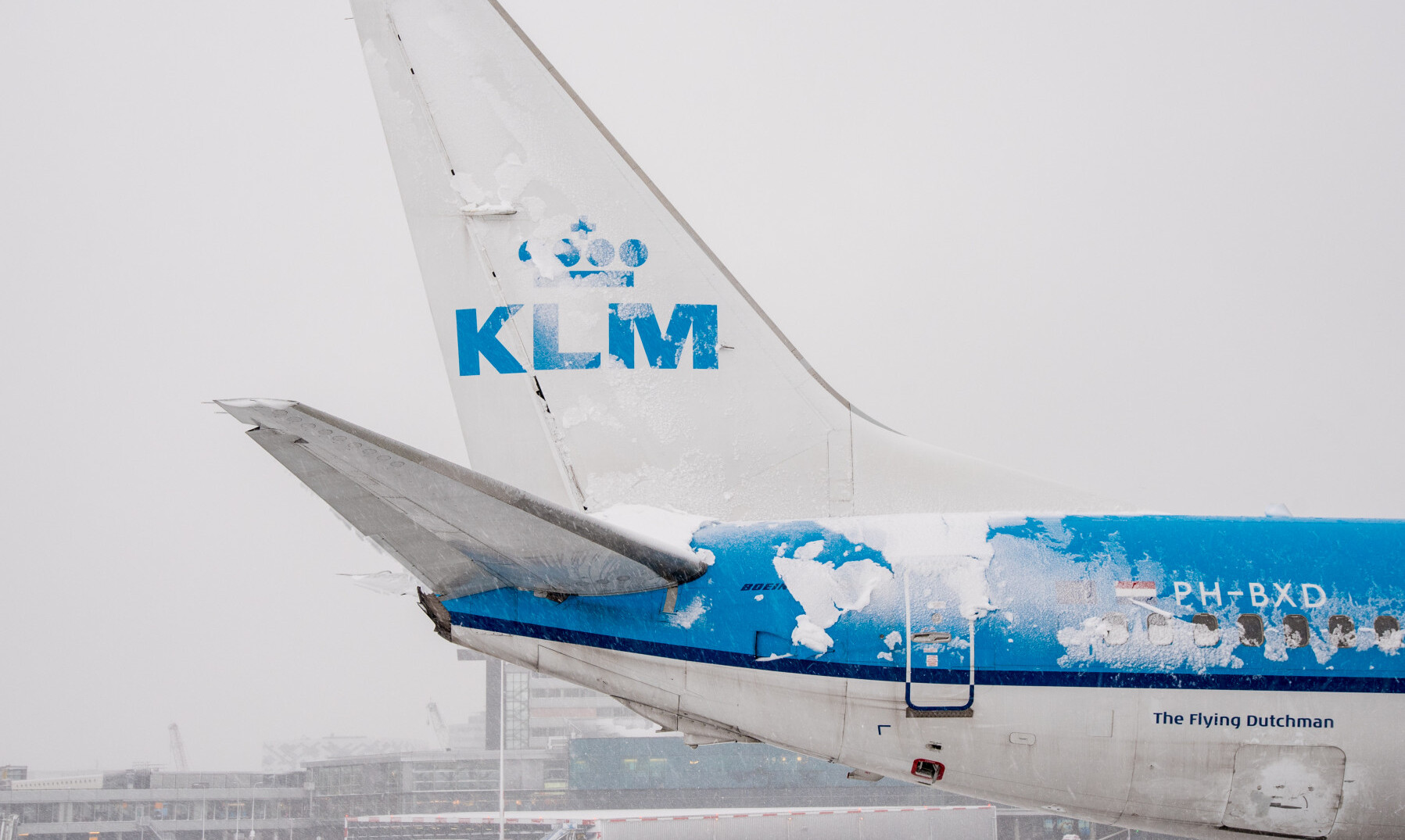 voos cancelados amsterdã