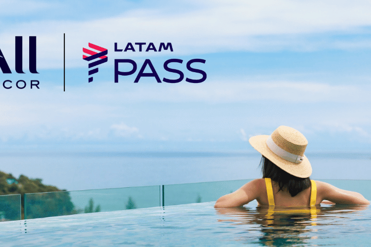 céu, outdoor, água, piscina, Chapéu, chapéu, nuvem, Acessório de moda, lago, aqua, pessoa, nadar