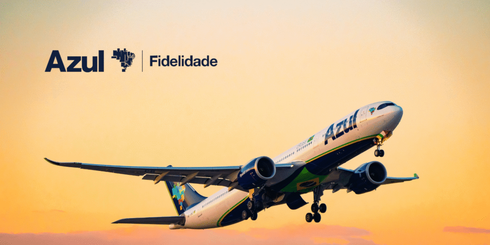 Azul x banner 4 céu, transporte, plaina, aeronave, Viagem aérea, avião, avião de passageiros, Linha aérea, veículo, Motor de jato, Motor de aeronave, Flap, outdoor, jato, voo, Engenharia aeroespacial, asa, Jato bimotor, captura de tela, decolagem, Aeronave de corpo estreito, aviação, Jato, airbus, aeroporto