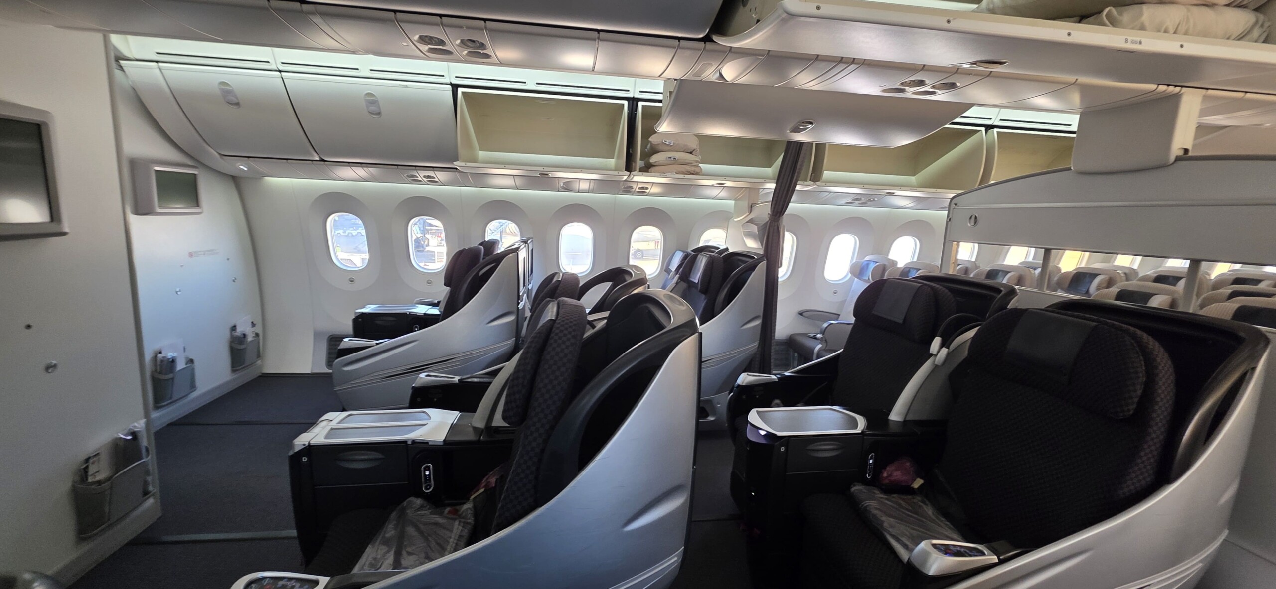 Compartilhando Emiss&otilde;es: T&oacute;quio para Shanghai voando com a Japan Airlines