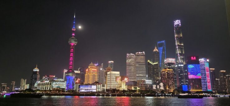 compartilhando emissões 236 foto capa Shanghai torre, horizonte, céu, paisagem urbana, Metrópolis, água, outdoor, Área metropolitana, construção, arranha-céu, Torre de apartamentos, centro da cidade, Área urbana, noite, luz, cidade