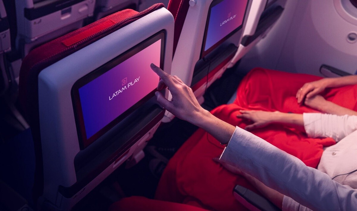 latam play entretenimento de bordo