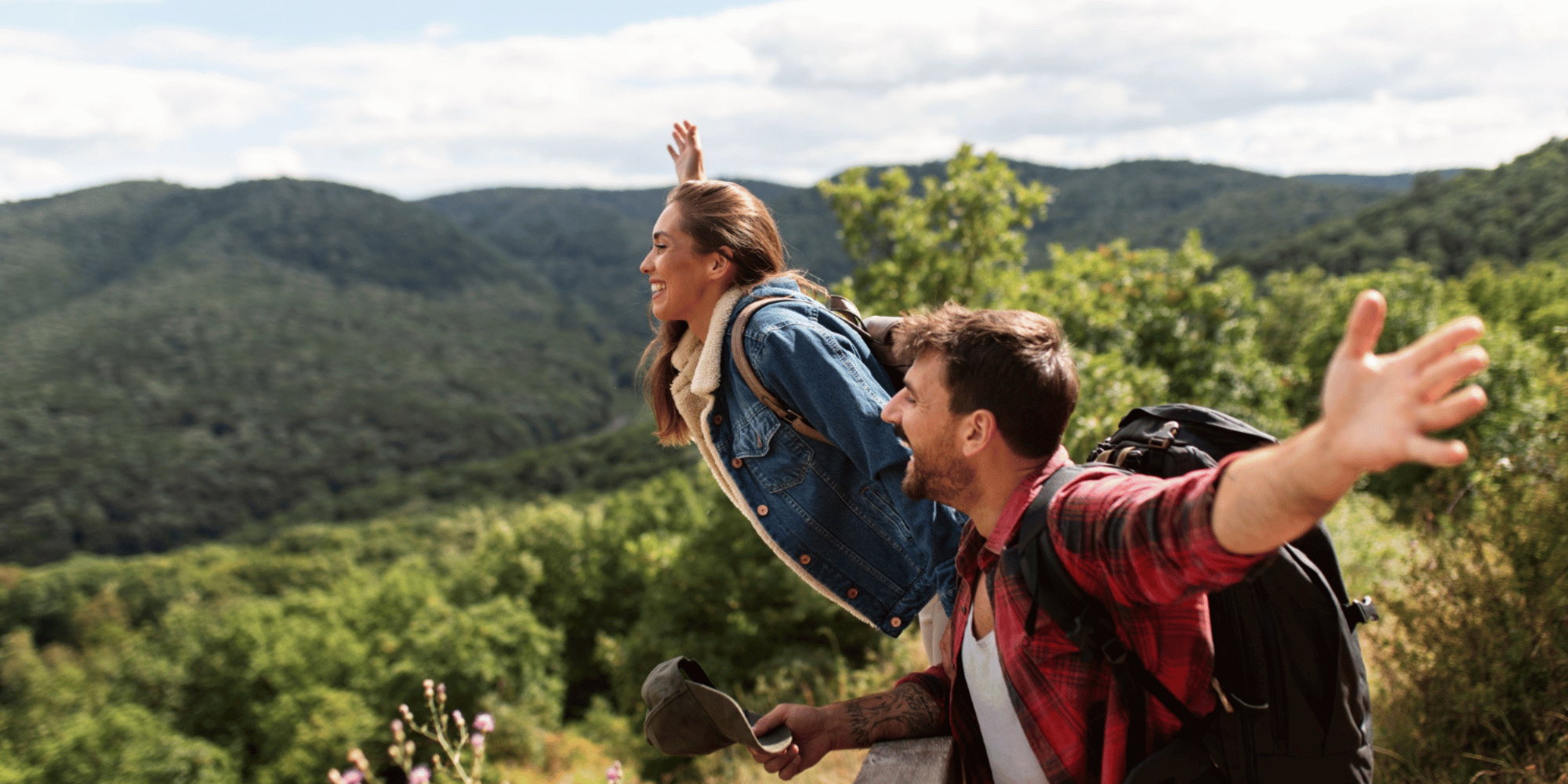 outdoor, pessoa, roupas, céu, árvore, nuvem, caminhada, planta, montanha, segurar, frisbee