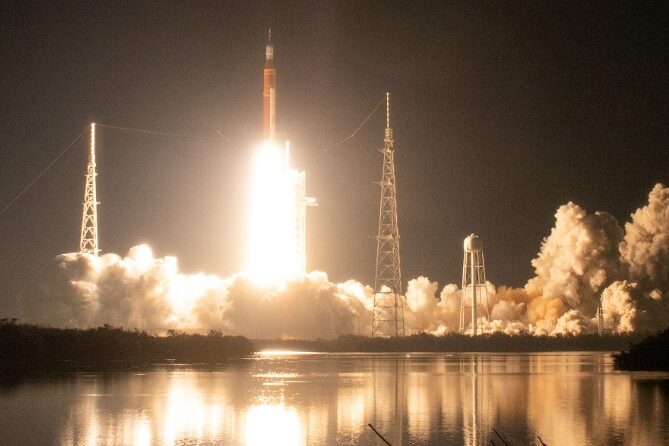 Como assistir a lançamentos de foguetes da NASA na Flórida