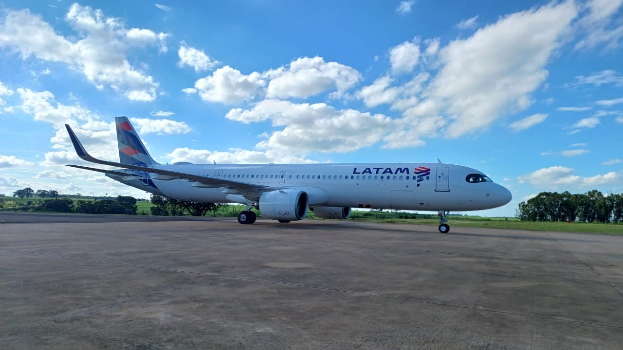 Foto Divulgação LATAM 9 LATAM recebe primeiro avião de fábrica de 2026 e amplia frota no Brasil para 172 aeronaves