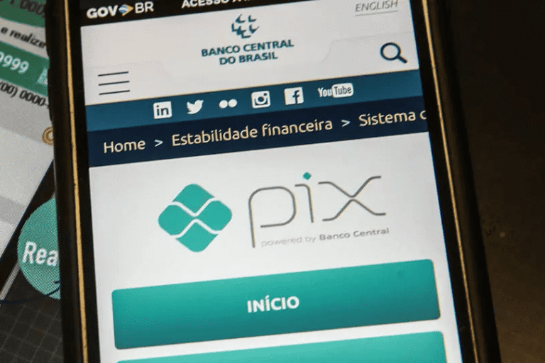 Brasileiros já podem pagar compras na Argentina usando pix