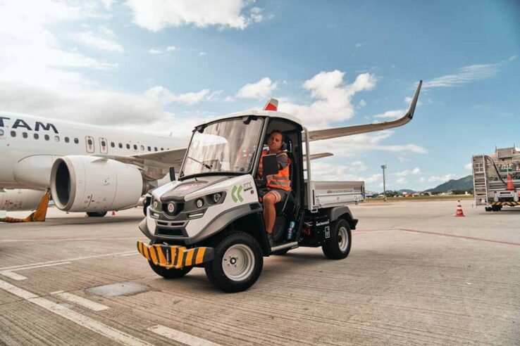 eroporto de Florianópolis moderniza operações com veículos 100% elétricos