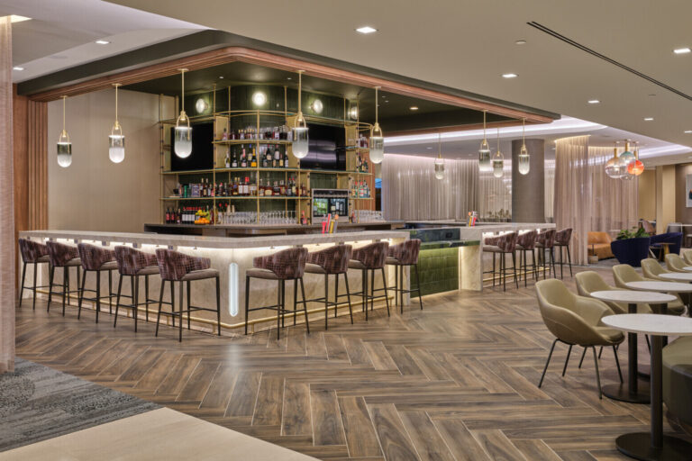 deltaden_bar4 delta sky club denver