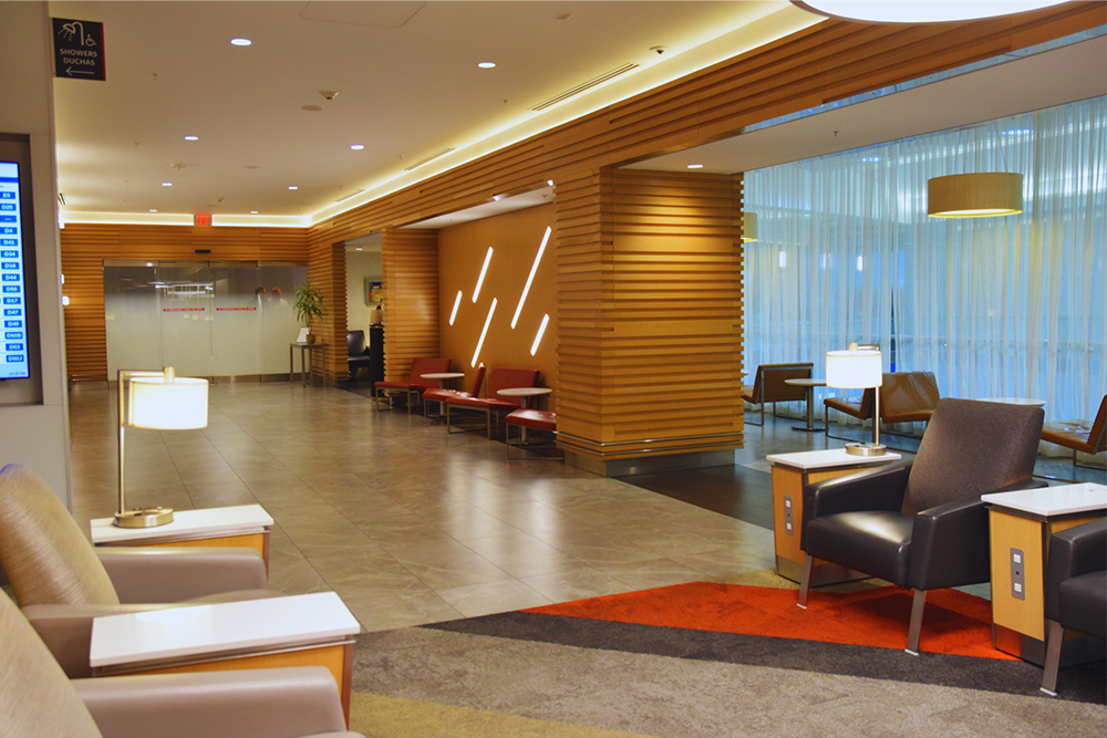 interno, móveis, piso, design de interiores, teto, hotel, parede, Assoalho, sofá, mesa de café, lobby, Sofá de studio, Sala de espera, Apoio de braço, salão, Luminária de teto, mesa, cadeira, janela, cômodo