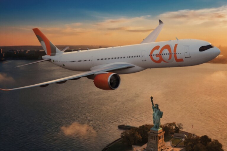 gol nova york a330 plaina, outdoor, Viagem aérea, céu, avião de passageiros, Linha aérea, nuvem, aeronave, aviação, avião, transporte, veículo, Engenharia aeroespacial, Flap, Aeronave de corpo estreito, Jato, térreo, Motor de aeronave, Motor de jato, Jato bimotor, asa, aeroporto, jato, ar, airbus, pôr-do-sol