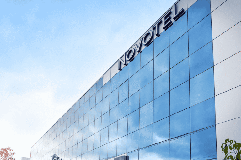 Novotel pelo Brasil com piscina - Veja hotéis com diárias a partir de R$ 223