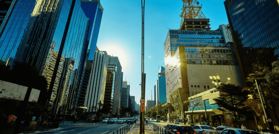 Reserve hotéis próximos à Avenida Paulista com diárias a partir de R$ 171