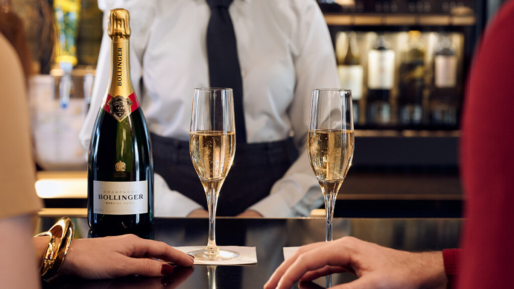 american airlines lounges