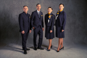 uniformes lufthansa