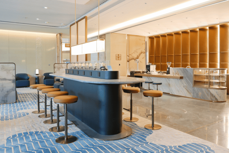 star alliance lounge