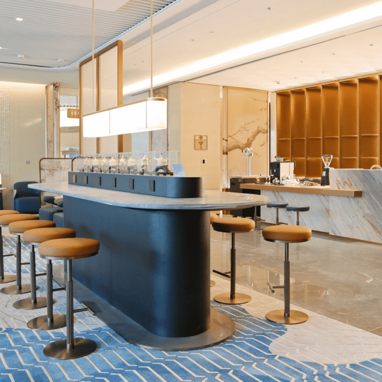 star alliance lounge